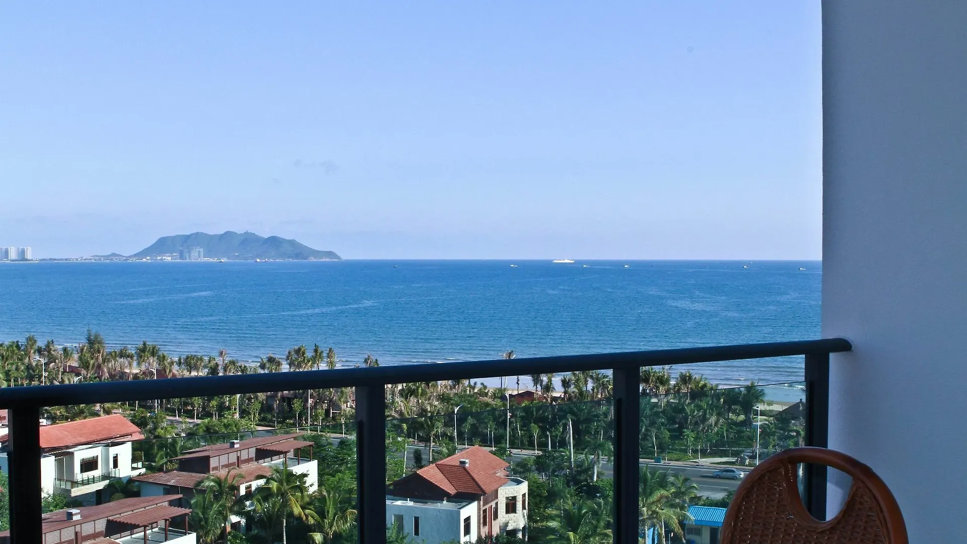 Sisuo Seaview Hotel Sanya 4*,